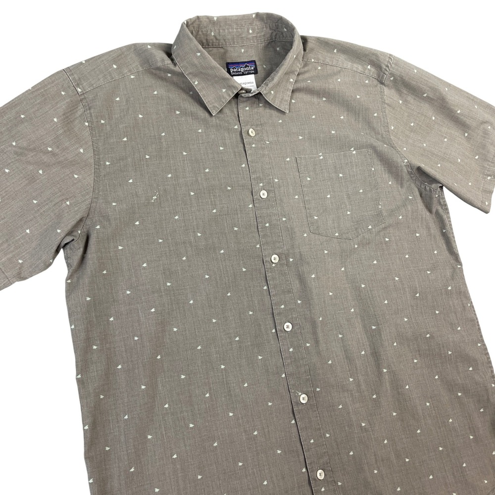 Patagonia Fezzman Shirt Mens L Brown Fish Spear Pattern Short Sleeve 53961